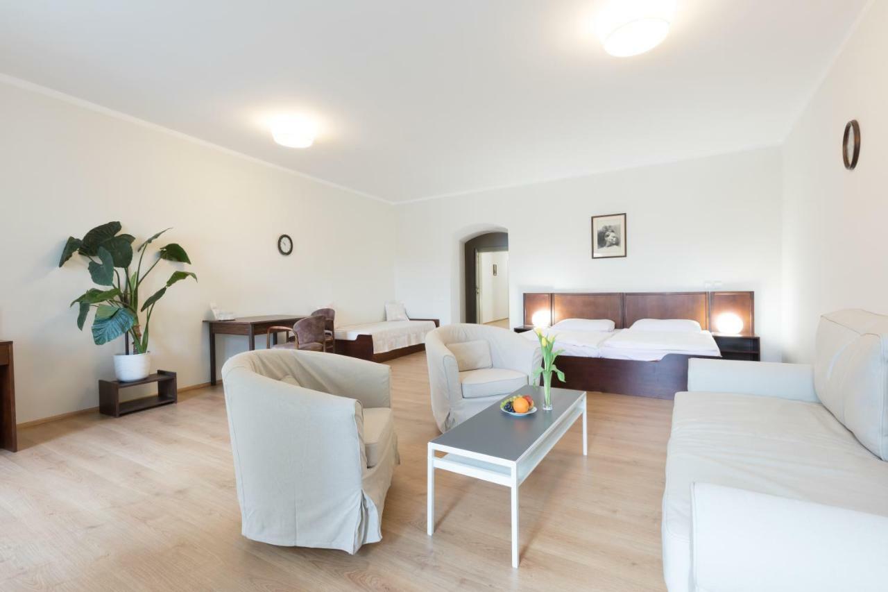 Hotel Celerin Telč Екстериор снимка